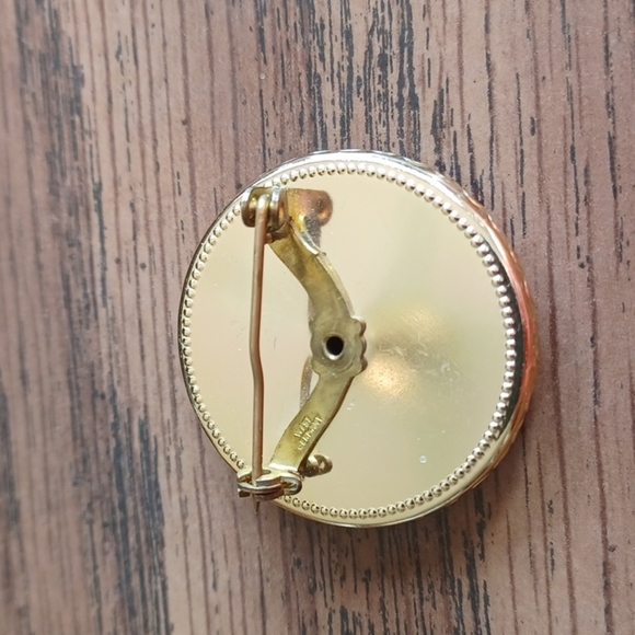 Vintage embroidered flowers brooch West Germany - Picture 2 of 3